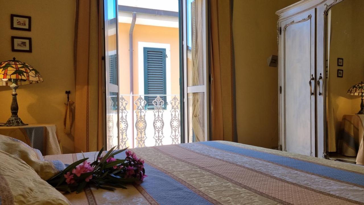 La Terrazza Nel Cuore Di Capoliveri ภายนอก รูปภาพ