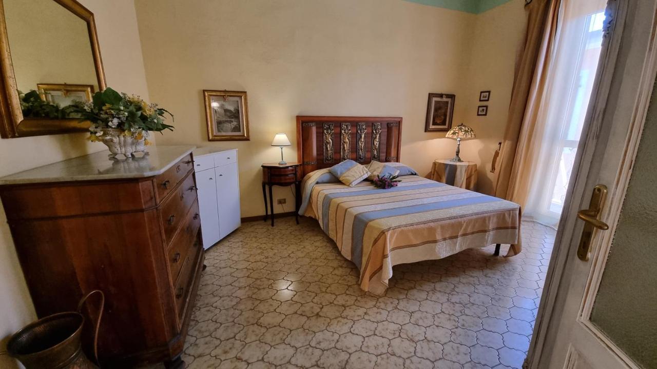 La Terrazza Nel Cuore Di Capoliveri ภายนอก รูปภาพ
