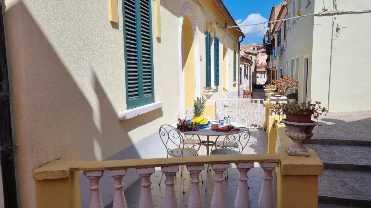 La Terrazza Nel Cuore Di Capoliveri ภายนอก รูปภาพ