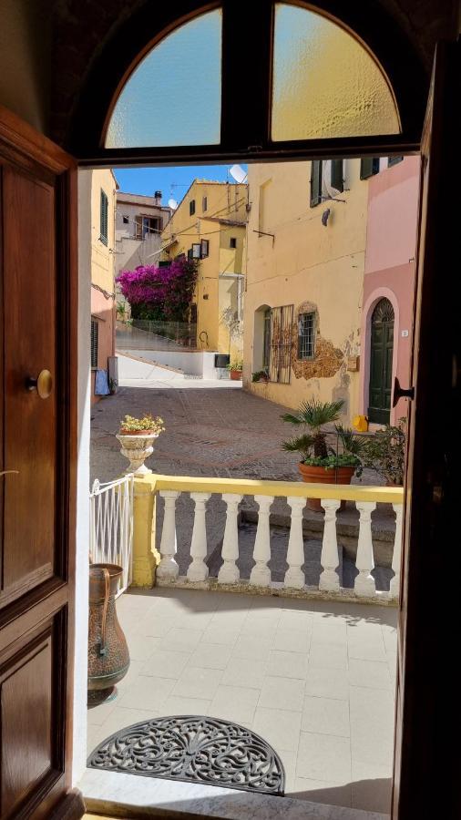 La Terrazza Nel Cuore Di Capoliveri ภายนอก รูปภาพ